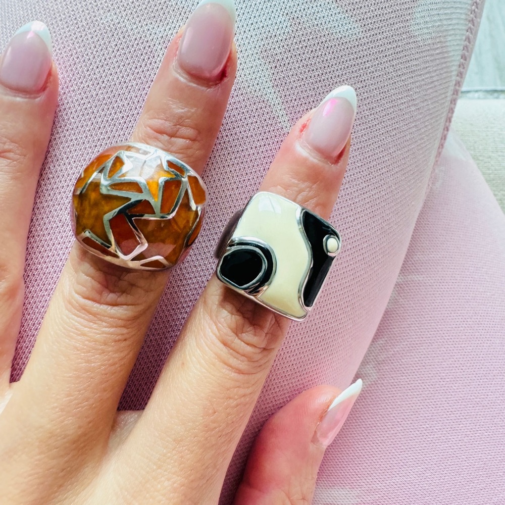 Two Rings size 6 - Picture 5 of 6